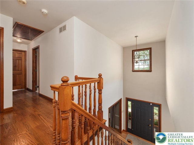 3840 E View Dr, North Whitehall Twp, PA 18069 - entrance foyer featuring wood finished floors and baseboards