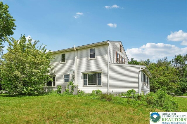 1450 Springhouse Rd, South Whitehall Twp, PA 18104 - view of property exterior