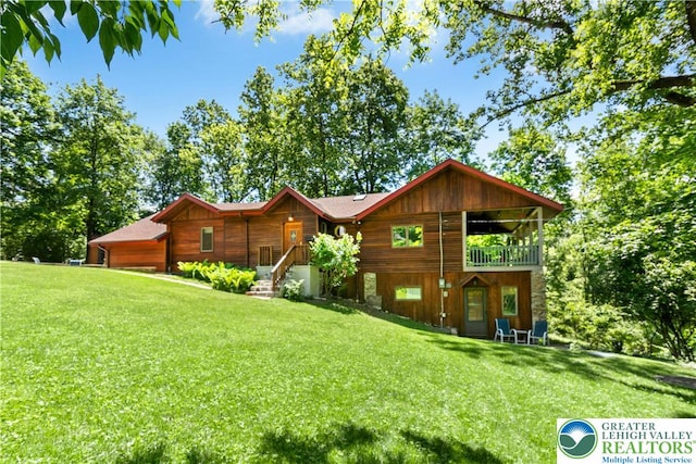 2222 Main St, Bethlehem City, PA 18017 - rustic home with a front lawn