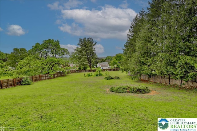 717 Frost Hollow Rd, Easton, PA 18040 - view of yard