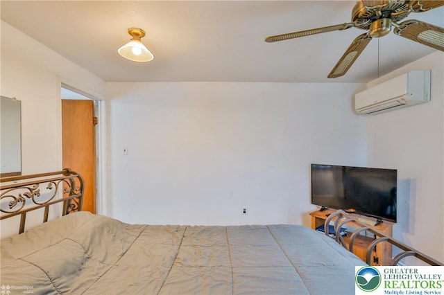 717 Frost Hollow Rd, Easton, PA 18040 - bedroom with a wall mounted AC and a ceiling fan