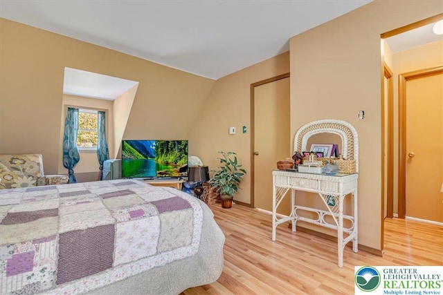 1281 Winding Way, Coolbaugh Twp, PA 18466 - bedroom featuring wood finished floors and baseboards