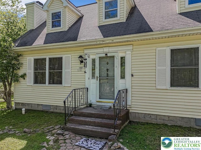 1281 Winding Way, Coolbaugh Twp, PA 18466 - doorway to property featuring roof with shingles