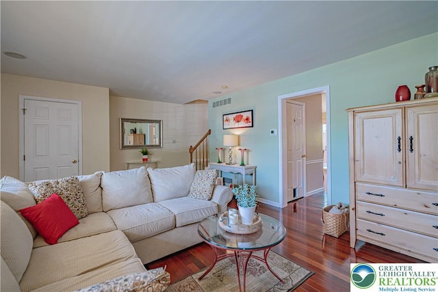 1514 Ravena St Unit Dd, Bethlehem City, PA 18015 - living area with dark wood-style floors and baseboards
