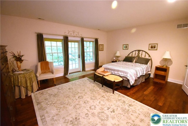 135 Coffeetown Rd, Easton, PA 18042 - bedroom featuring dark wood-type flooring and baseboards