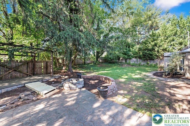 215 N Laurel Ln, West Whiteland Township, PA 19341 - view of yard featuring a patio area
