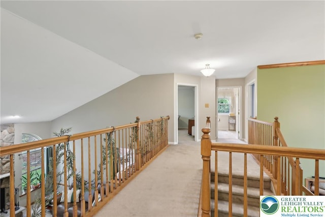 136 Outlook Ct, Middle Smithfield Twp, PA 18302 - corridor with an upstairs landing and carpet