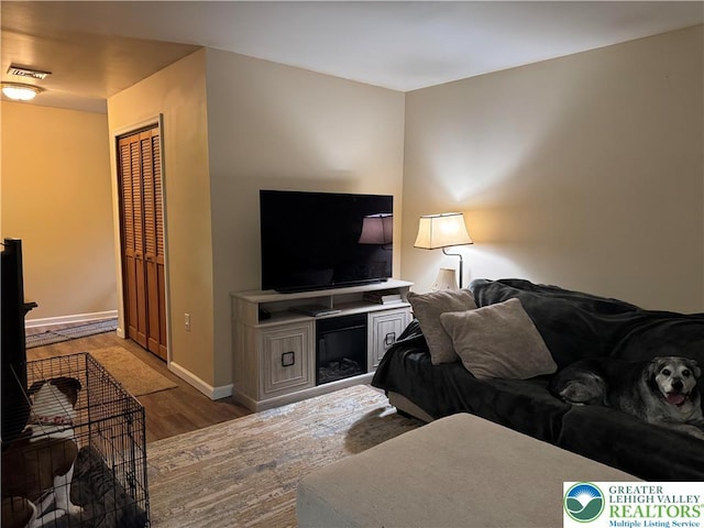 462 Plane St, Weatherly Boro, PA 18255 - living area with wood finished floors and baseboards