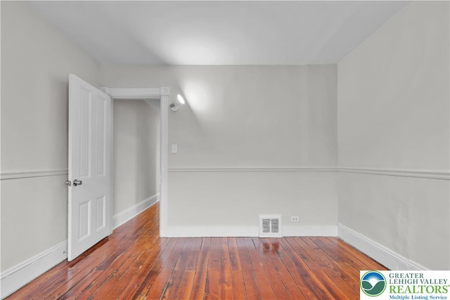 1123 Spruce St, Easton, PA 18042 - unfurnished room with hardwood / wood-style flooring and baseboards