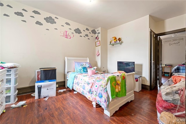 526 N Law St, Allentown City, PA 18102 - bedroom with wood finished floors