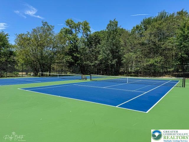 4754 Brentwood Dr, Tobyhanna Twp, PA 18466 - view of tennis court with community basketball court