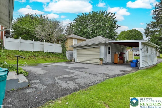 171 N New St, Nazareth Borough, PA 18064 - garage featuring a garage