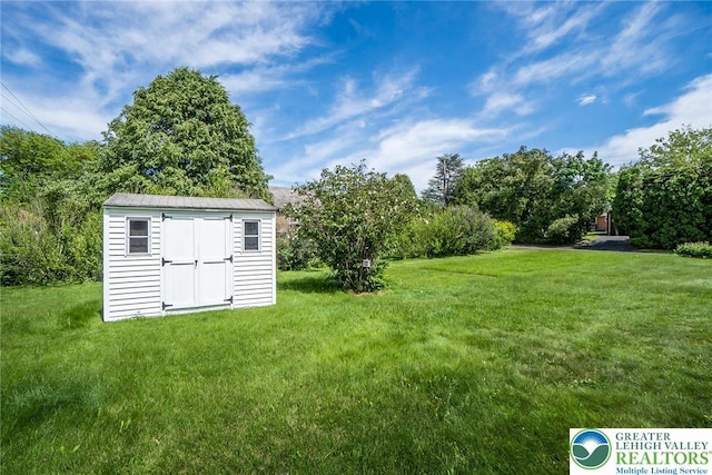 217 26th St, Allentown City, PA 18104 - view of green lawn
