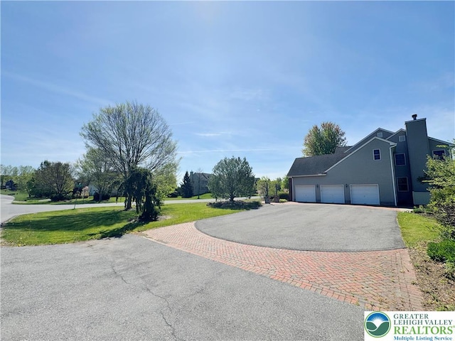 4620 Graystone Dr, Lower Nazareth Twp, PA 18064 - view of asphalt driveway
