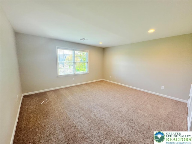 4620 Graystone Dr, Lower Nazareth Twp, PA 18064 - carpeted empty room featuring recessed lighting