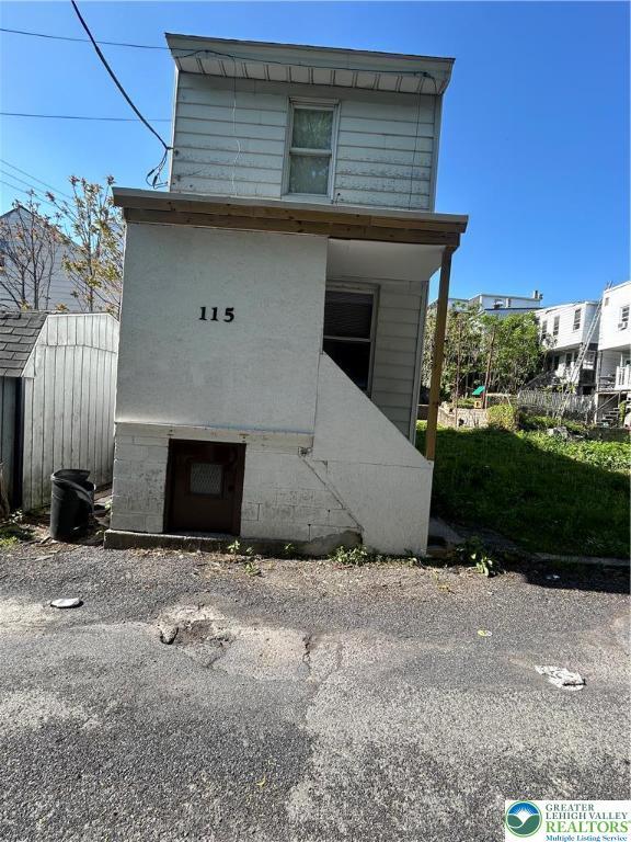 115 Rock St, Shenandoah, PA 17976 - photo 1
