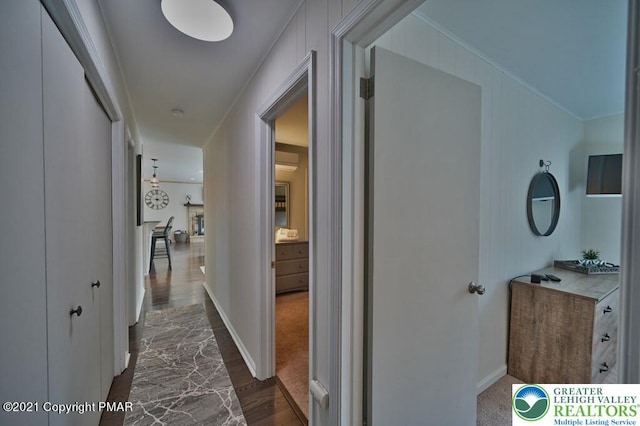 36 Maplewood Rd, Kidder Township S, PA 18624 - hall with dark wood-style flooring, ornamental molding, and baseboards