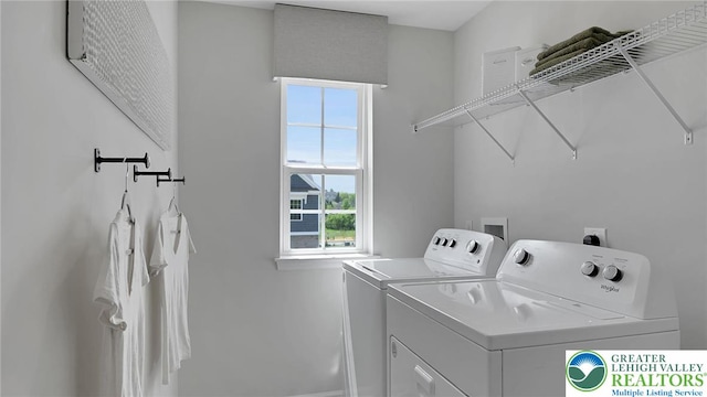 311 Knollwood Dr, Forks Twp, PA 18040 - washroom with washer and clothes dryer, healthy amount of natural light, and baseboards