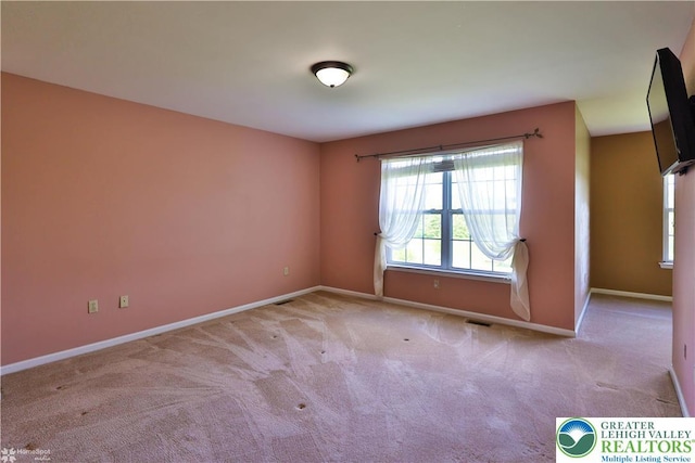27 Willow Dr, Palmer Twp, PA 18045 - carpeted spare room with baseboards