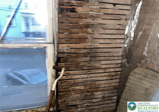 115 N Locust St, Mount Carmel, PA 17851 - detailed view