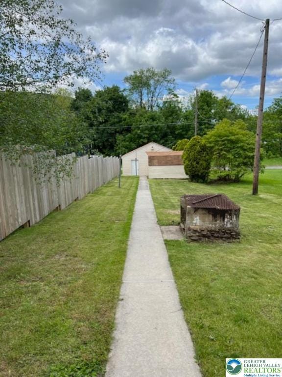416 White St, Bowmanstown Borough, PA 18071 - view of yard