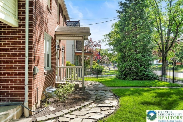 631 Main St, Tatamy Borough, PA 18085 - view of yard