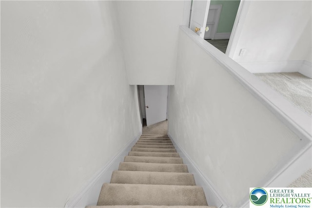 622 Scholl Ave, Salisbury Twp, PA 18015 - staircase with baseboards