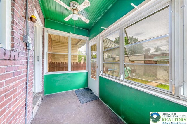 1213 Union Blvd, Allentown City, PA 18109 - unfurnished sunroom with ceiling fan