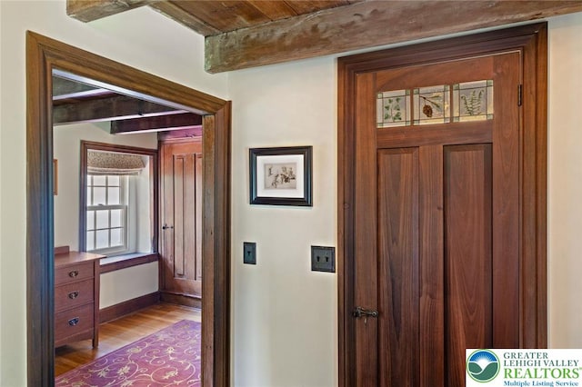 408 Kintner Hill Rd, Nockamixon Twp, PA 18972 - hallway with wood finished floors and baseboards