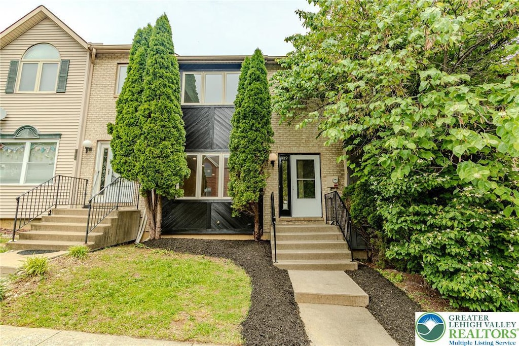 119 Cornerstone Pl, Whitehall Twp, PA 18052 - multi unit property featuring brick siding