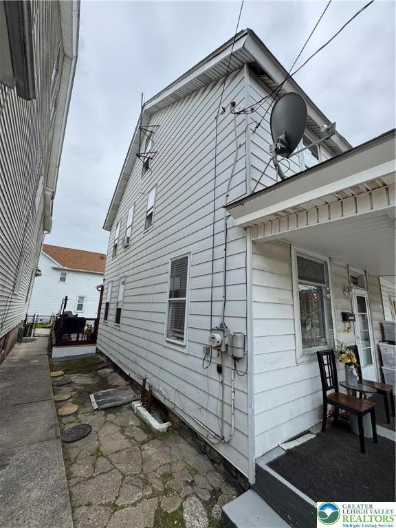 109 S Chestnut St, Summit Hill Borough, PA 18250 - view of side of home