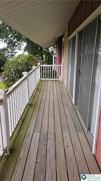 1426 Church St, Fountain Hill Boro, PA 18015 - view of deck