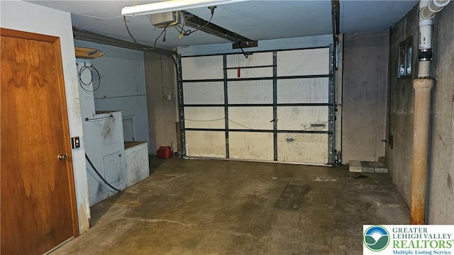 1426 Church St, Fountain Hill Boro, PA 18015 - view of garage