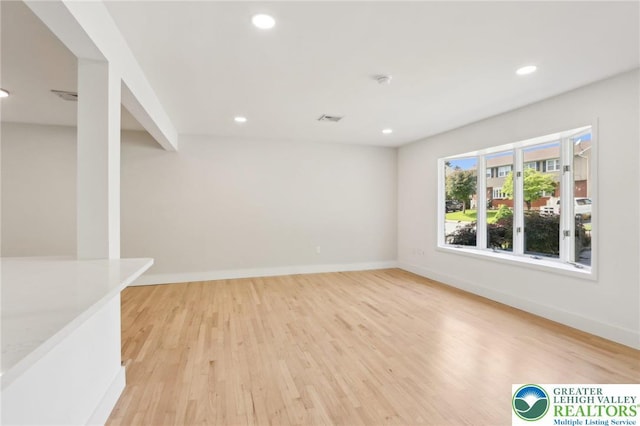 624 E 8th St, Northampton Borough, PA 18067 - unfurnished room with light wood finished floors, recessed lighting, and baseboards