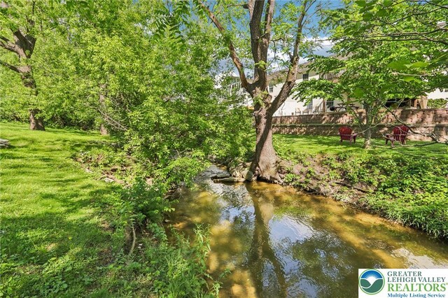 624 E 8th St, Northampton Borough, PA 18067 - water view