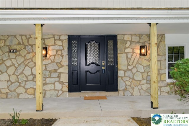 1360 Cherry Ave, Hanover Twp, PA 18017 - view of exterior entry featuring covered porch