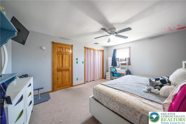 2617 5th St, Bethlehem City, PA 18020 - carpeted bedroom featuring ceiling fan and a closet