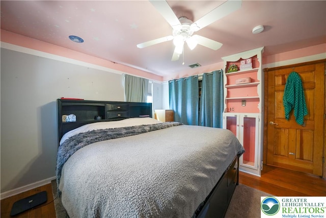 2617 5th St, Bethlehem City, PA 18020 - bedroom with wood finished floors and a ceiling fan
