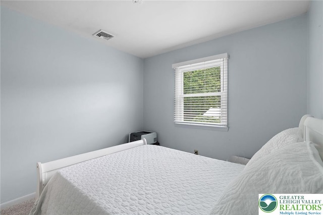 956 E Linden St, Allentown City, PA 18109 - bedroom featuring baseboards