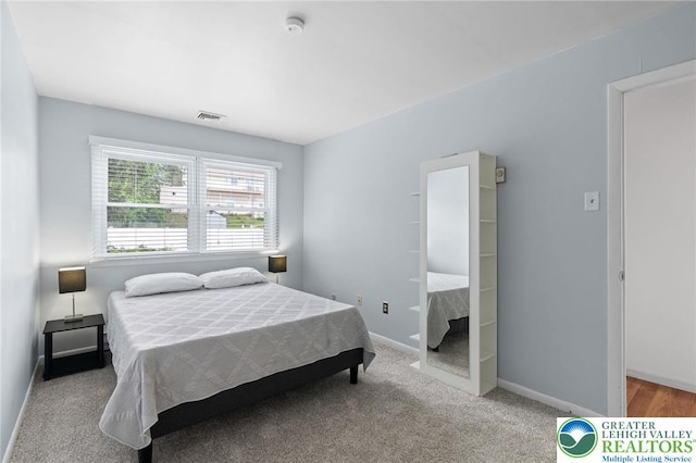 956 E Linden St, Allentown City, PA 18109 - bedroom featuring baseboards and carpet