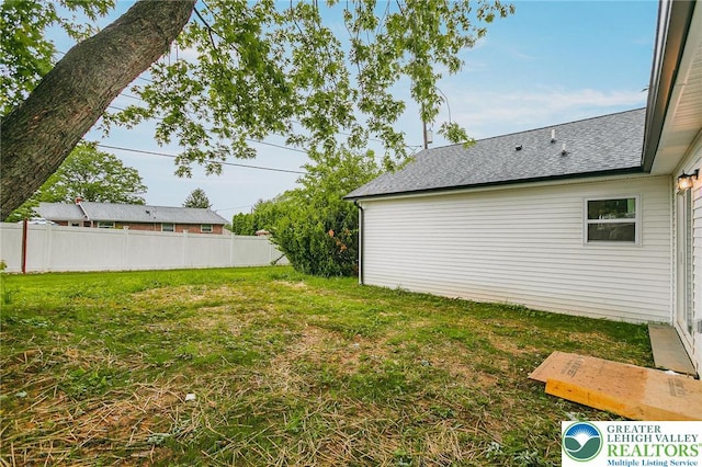 1647 4th St, Bethlehem Twp, PA 18020 - view of yard