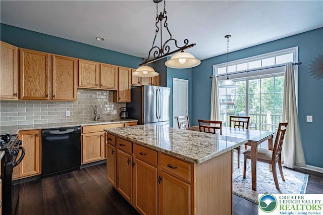 8592 Cascade Rd, Upper Macungie Twp, PA 18031 - kitchen featuring black appliances, dark wood-style flooring, a sink, and backsplash