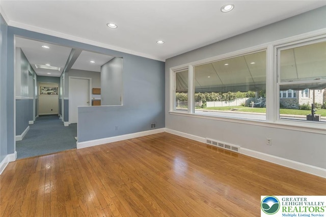 825 Old Philadelphia Rd, Easton, PA 18042 - empty room featuring baseboards, hardwood / wood-style floors, and recessed lighting