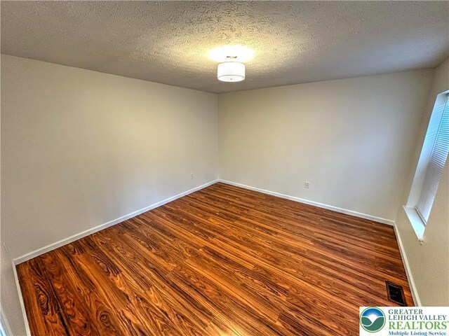 1156 Glade Dr, Tunkhannock Township, PA 18334 - photo 7