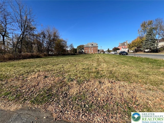1123 Centre St, Easton, PA 18042 - photo 1