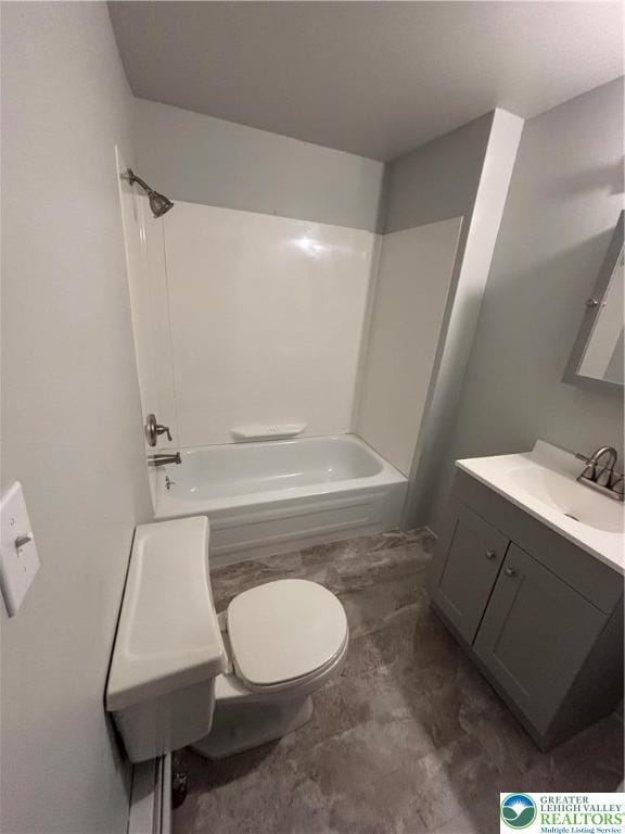 613 S Main St, Bangor Borough, PA 18013 - full bathroom with vanity, toilet, and shower / washtub combination