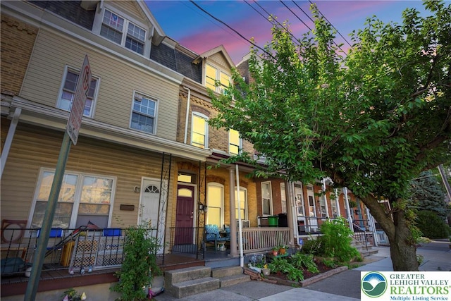 343 N 16th St, Allentown City, PA 18102 - townhome / multi-family property with a porch
