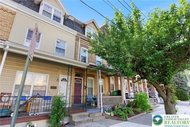 343 N 16th St, Allentown City, PA 18102 - townhome / multi-family property featuring a porch