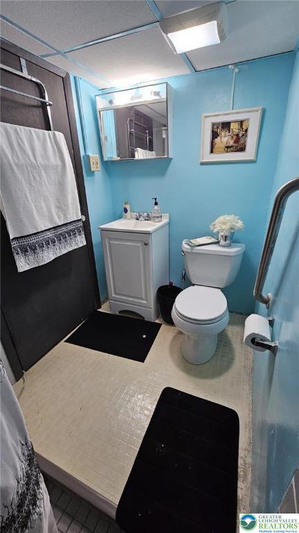 511 N 8th St, Allentown City, PA 18102 - bathroom with toilet and vanity