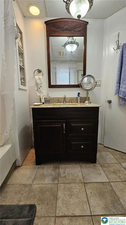 511 N 8th St, Allentown City, PA 18102 - bathroom featuring vanity